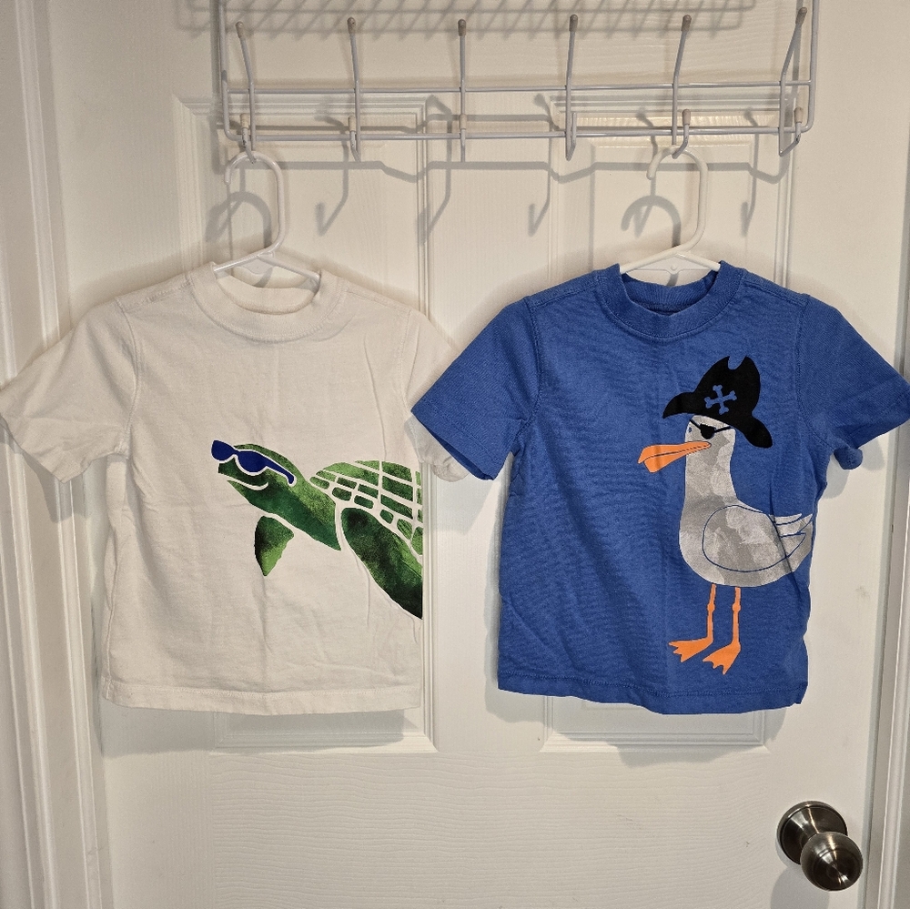 Old Navy Kids Graphic T-Shirts 3T - White Turtle & Blue Pirate Seagull